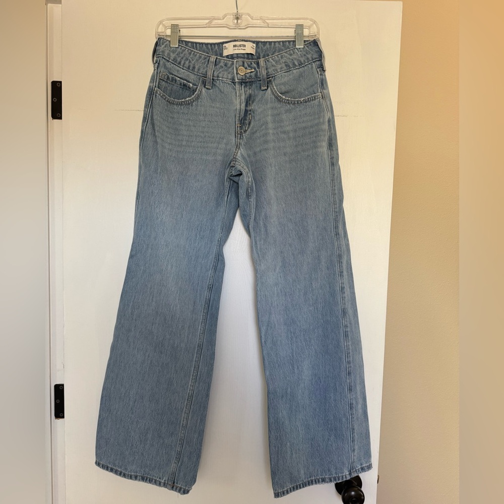 Hollister Low-Rise Baggy Jeans, 0 Regular